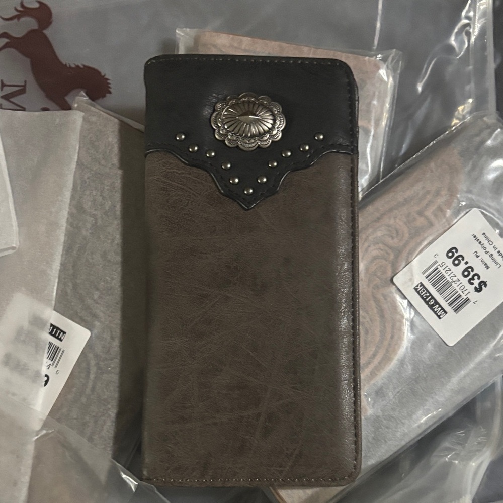 Montana West Brown and Black Leather Money Clip with Concho